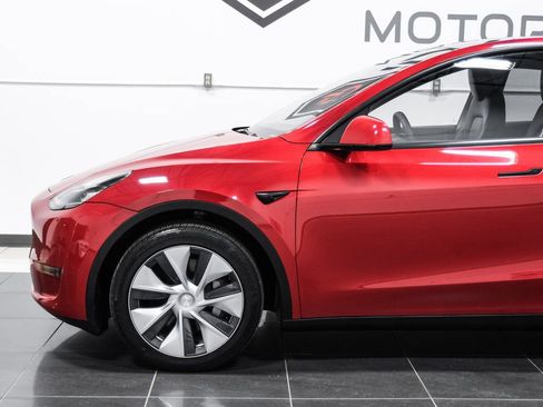 Used 2023 Tesla Model Y Long Range AWD/4WD image 14