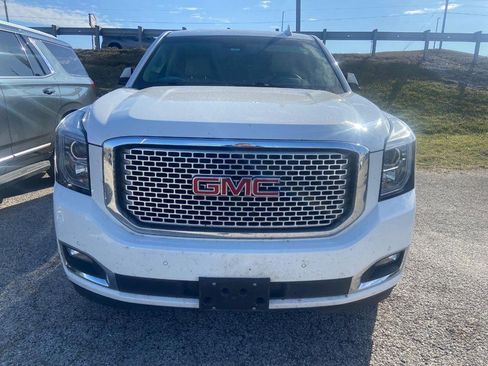 Used 2017 GMC Yukon Denali w/ Open Road Package image 3