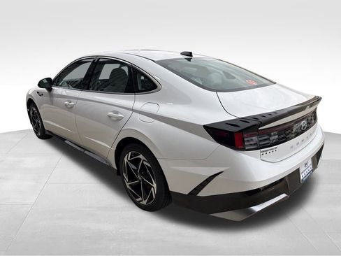 New 2026 Hyundai Sonata SEL FWD image 5