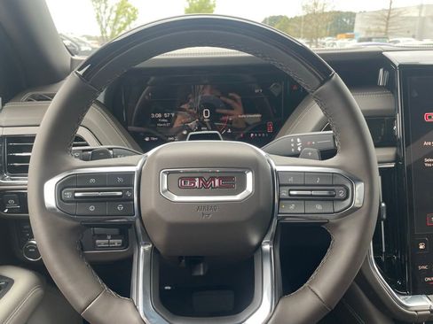 New 2026 GMC Yukon XL Elevation AWD/4WD image 14