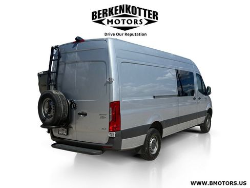 Used 2019 Mercedes-Benz Sprinter 2500 image 3