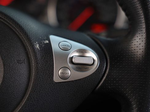 Used 2020 Nissan 370Z Coupe image 25