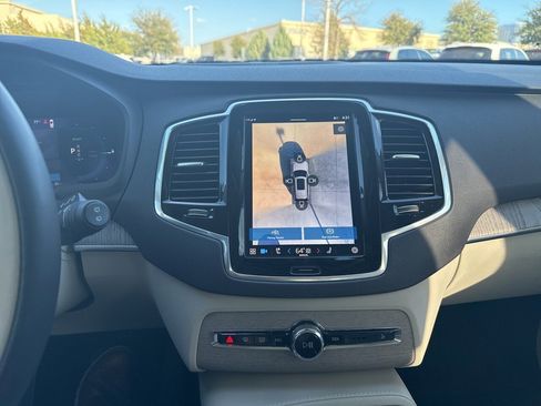 Used 2024 Volvo XC90 T8 Plus w/ Protection Package Premier image 28