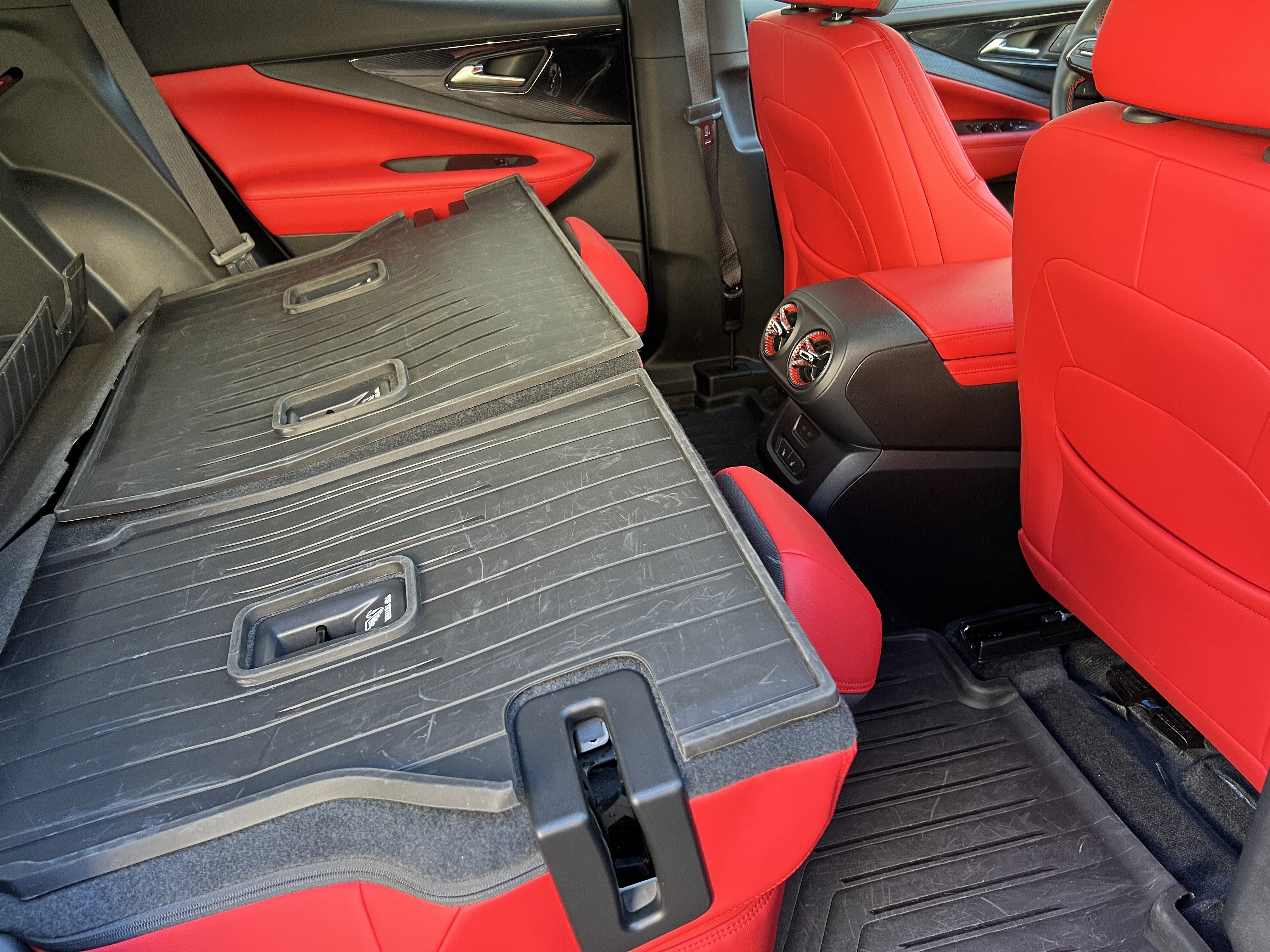 Used 2024 Chevrolet Blazer EV RS AWD/4WD image 23