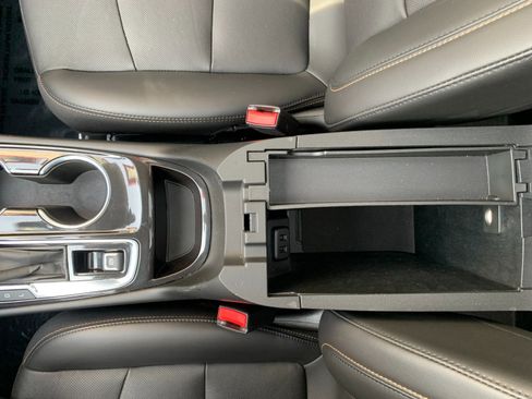 Used 2022 Chevrolet Equinox Premier image 20