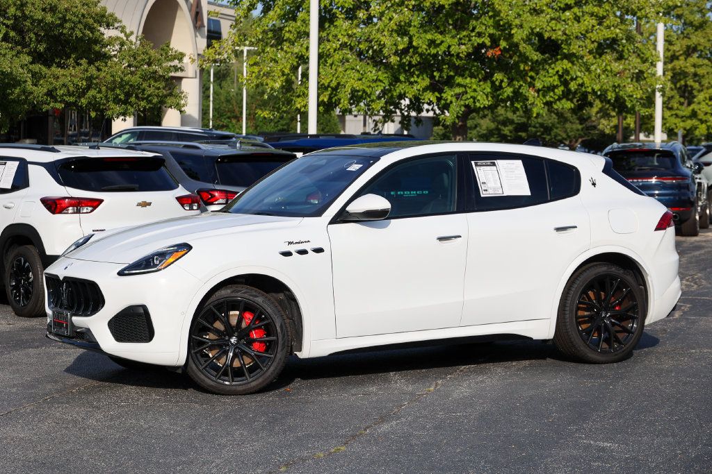 Used 2024 Maserati Grecale Modena AWD/4WD image 22