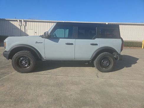 Used 2023 Ford Bronco Big Bend image 5