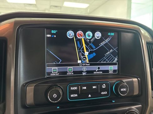 Used 2018 Chevrolet Silverado 1500 High Country image 18