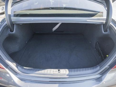 Used 2023 Genesis G70 2.0T image 9