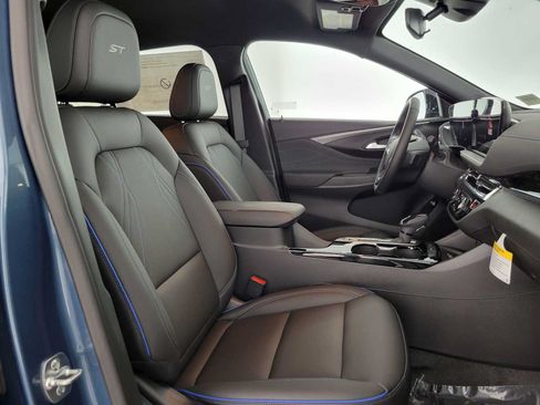 New 2026 Buick Envista Sport Touring w/ Convenience I Package FWD image 10