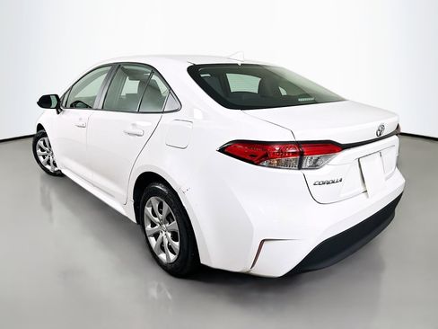 Used 2024 Toyota Corolla LE FWD image 5