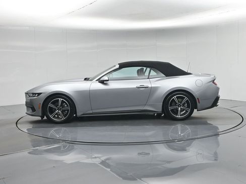 Used 2024 Ford Mustang Premium image 27