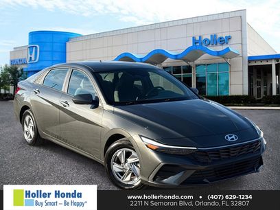 Used 2024 Hyundai Elantra SE