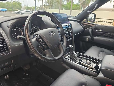 Certified 2024 INFINITI QX80 Sensory w/ Cargo Package AWD/4WD image 18