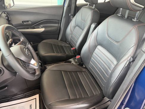 Used 2019 Nissan Kicks SR w/ SR Premium Package FWD image 13