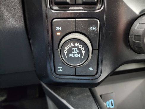 Used 2024 Ford F350 XLT w/ Tremor Off-Road Package image 49