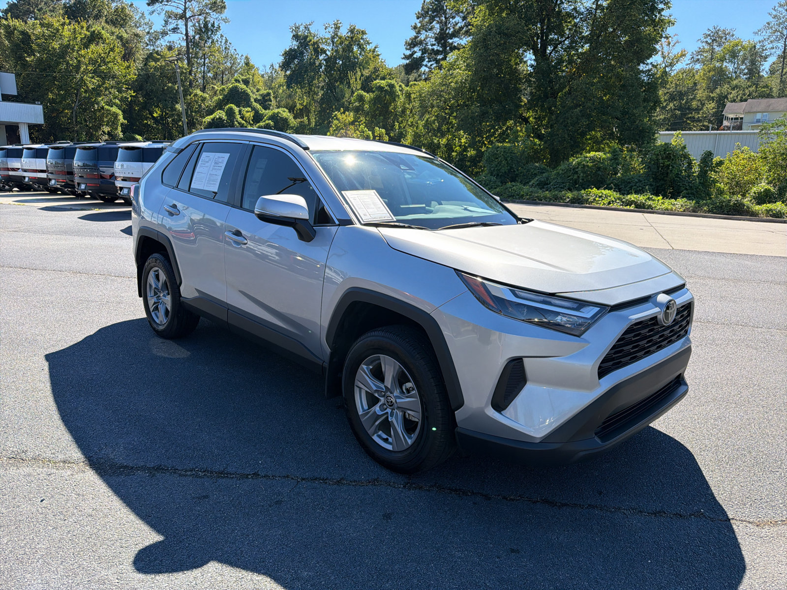 Used 2025 Toyota RAV4 XLE FWD image 8