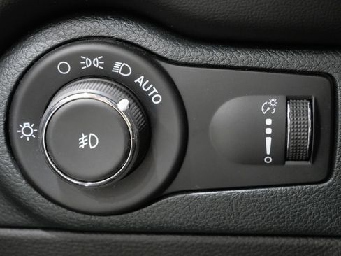 Used 2023 Dodge Durango R/T AWD/4WD image 14