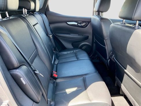 Used 2022 Nissan Rogue Sport SL AWD/4WD image 27