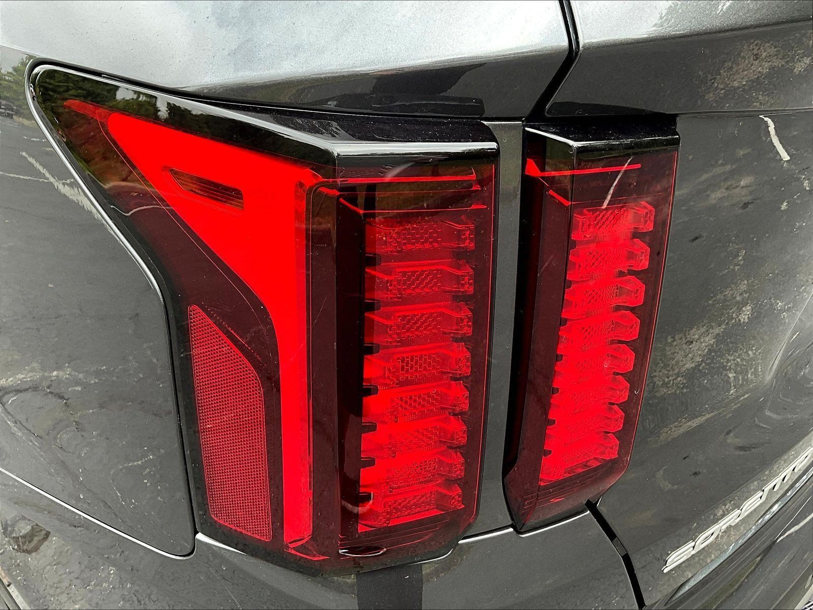 Used 2023 Kia Sorento EX AWD/4WD image 23