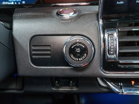 Used 2024 Lincoln Navigator Reserve w/ Equipment Group 201A image 32