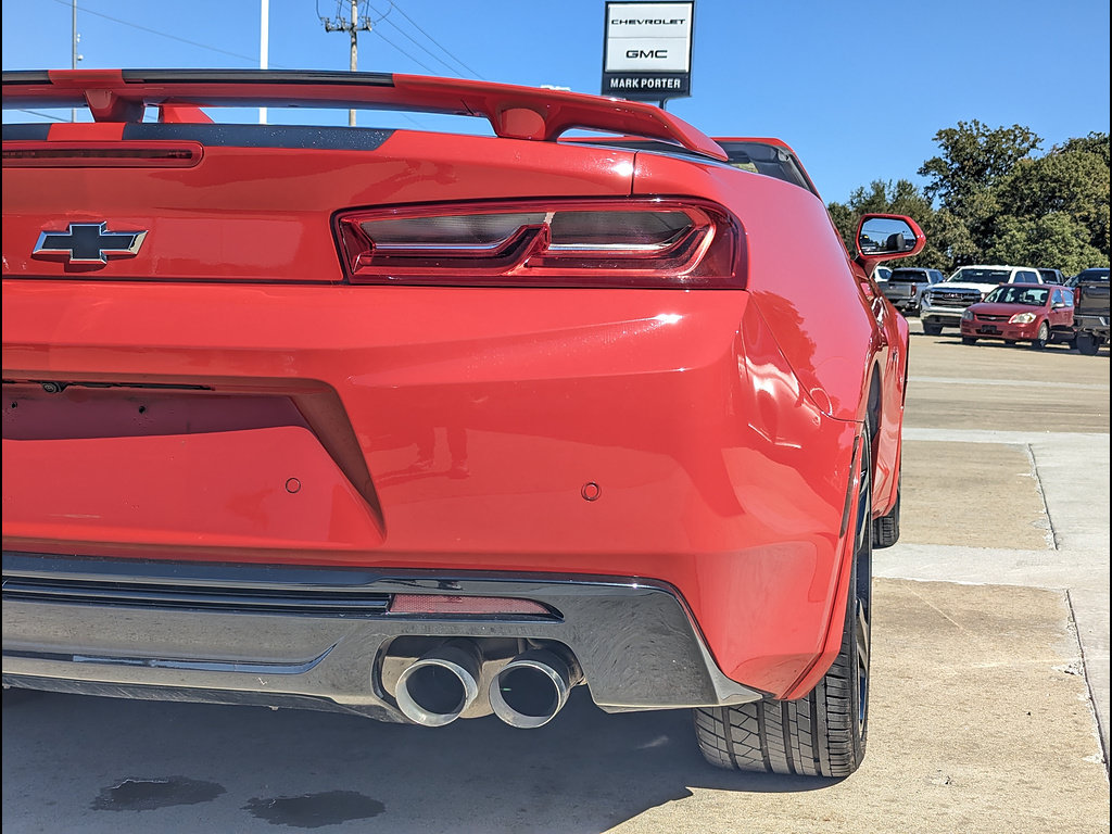 Used 2016 Chevrolet Camaro SS RWD image 14