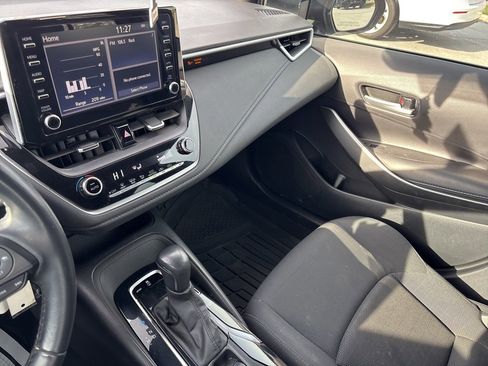 Used 2020 Toyota Corolla SE image 16