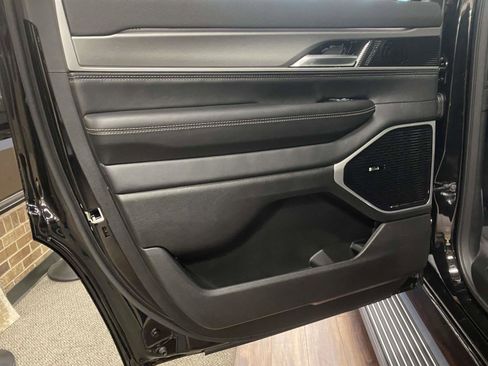 New 2026 Jeep Grand Wagoneer Limited w/ Premium Group II image 8