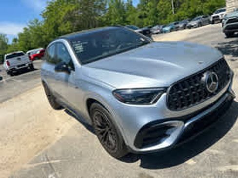 Used 2024 Mercedes-Benz GLC 43 AMG 4MATIC image 2