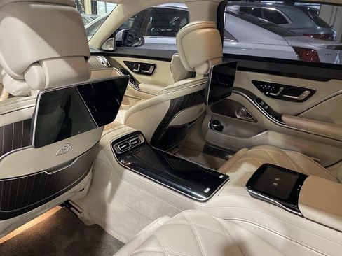 Used 2023 Mercedes-Benz Maybach S 680 4MATIC image 5