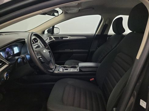 Used 2018 Ford Fusion SE FWD image 17