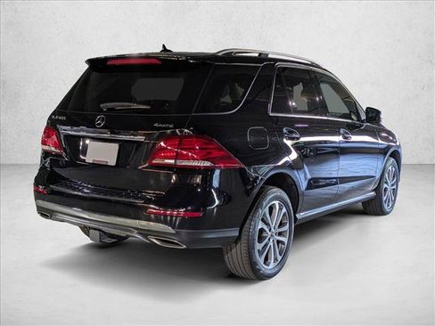 Used 2019 Mercedes-Benz GLE 400 4MATIC image 5