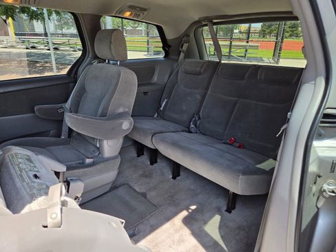 Used 2005 Toyota Sienna LE AWD/4WD image 19