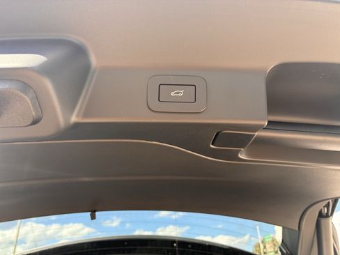 New 2026 Jaguar F-PACE R-Dynamic S image 29