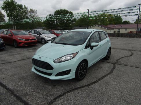Used 2019 Ford Fiesta SE w/ Equipment Group 203A FWD image 3