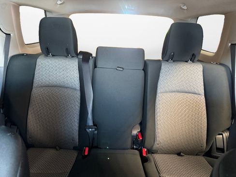 Used 2016 Toyota 4Runner SR5 AWD/4WD image 15