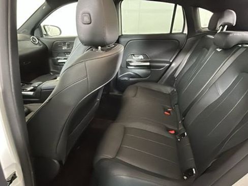 Used 2023 Mercedes-Benz GLA 250 4MATIC w/ Premium Package image 27