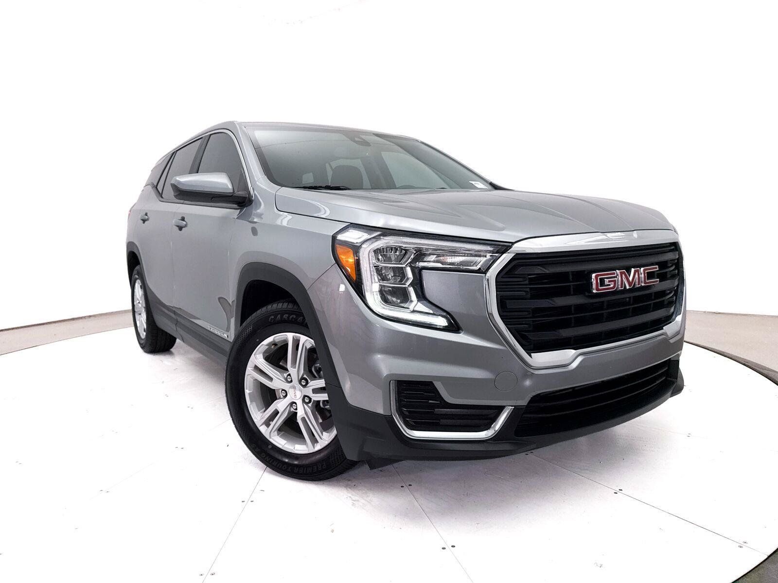 Used 2023 GMC Terrain SLE FWD image 1