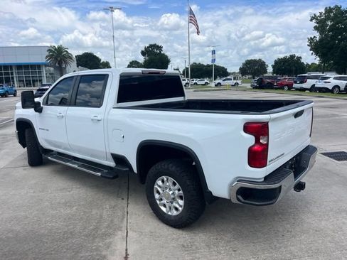 Used 2024 Chevrolet Silverado 2500 LT AWD/4WD image 5