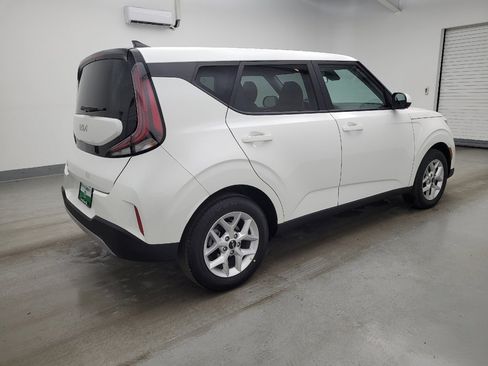 Used 2025 Kia Soul LX w/ LX Technology Package image 10
