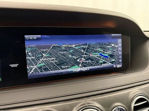 Used 2018 Mercedes-Benz S 560 4MATIC Sedan image 28