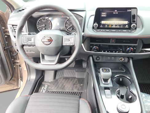 New 2026 Nissan Rogue Rock Creek image 13