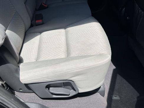 Used 2017 Hyundai Santa Fe SE AWD/4WD image 21