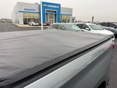 Used 2024 Chevrolet Silverado 1500 LT Trail Boss w/ LT Trail Boss Premium Package image 13