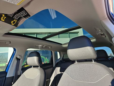 New 2025 Volkswagen Taos SE image 12