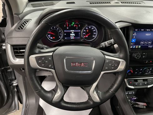 Used 2024 GMC Terrain SLT image 16