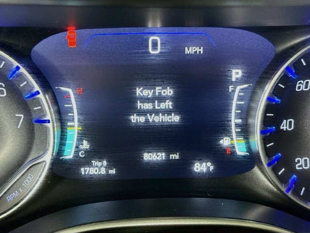 Used 2022 Chrysler Pacifica Touring-L FWD image 15