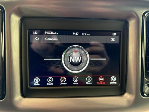 Used 2019 Dodge Challenger SXT w/ Driver Convenience Group RWD image 29