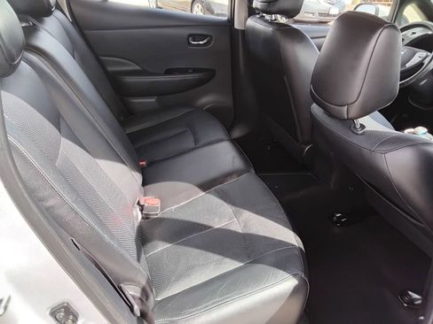Used 2013 Nissan Leaf SL w/ Premium Pkg image 17