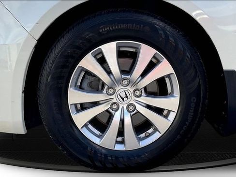 Used 2016 Honda Odyssey EX-L image 37